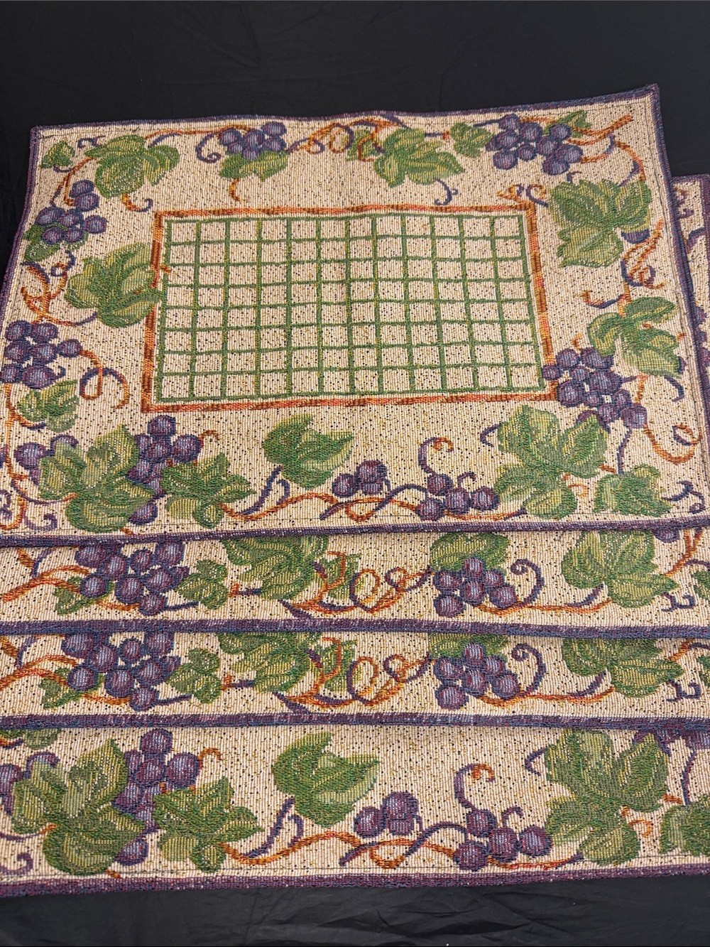 Vintage-Inspired Purple Grape homemade placemats